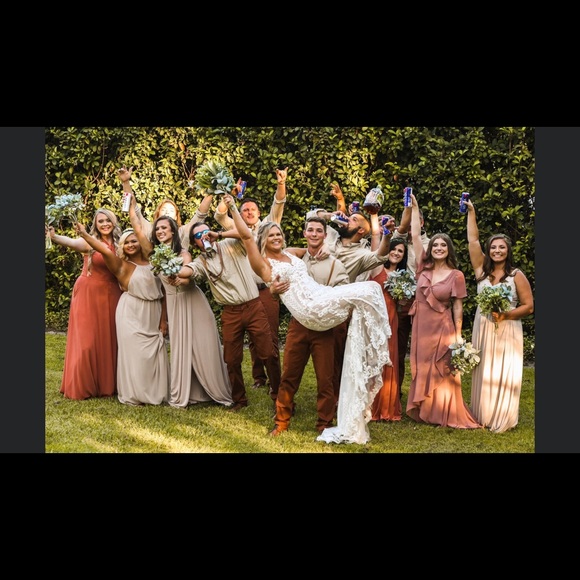 Wedding dress - Picture 3 of 4